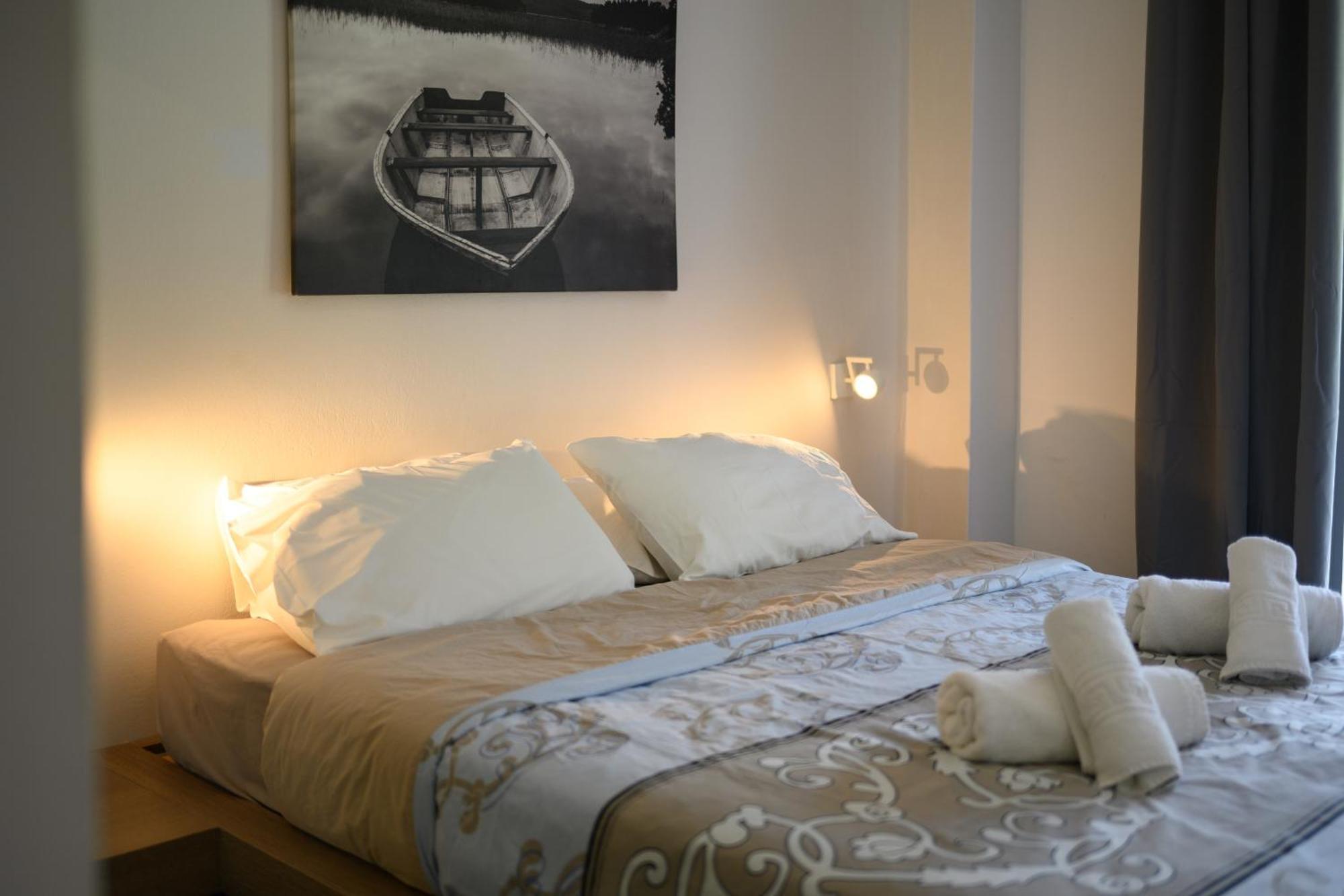 Orange Grove Suites เวนิทเซส ภายนอก รูปภาพ
